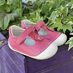 Andanines Fuchsia Leather Pre-Walker 211113