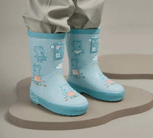 Load image into Gallery viewer, Grass &amp; Air Peppa Pig Blue Colour Changing Wellies
