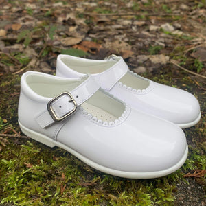 Andanines Y97401-26 White Patent