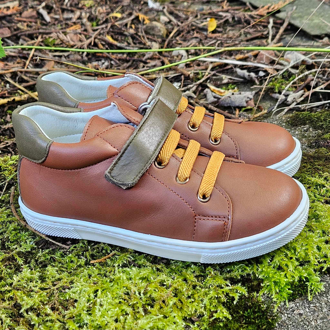Andanines 222296-7 Brown/Green