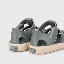 Load image into Gallery viewer, Igor Green Jelly Sandal Bay
