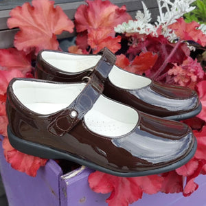 Andanines 252603-4 Brown Patent School Shoe