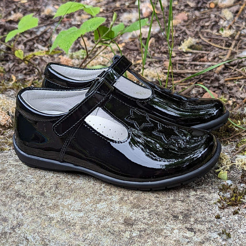 School shoes sales shop near me